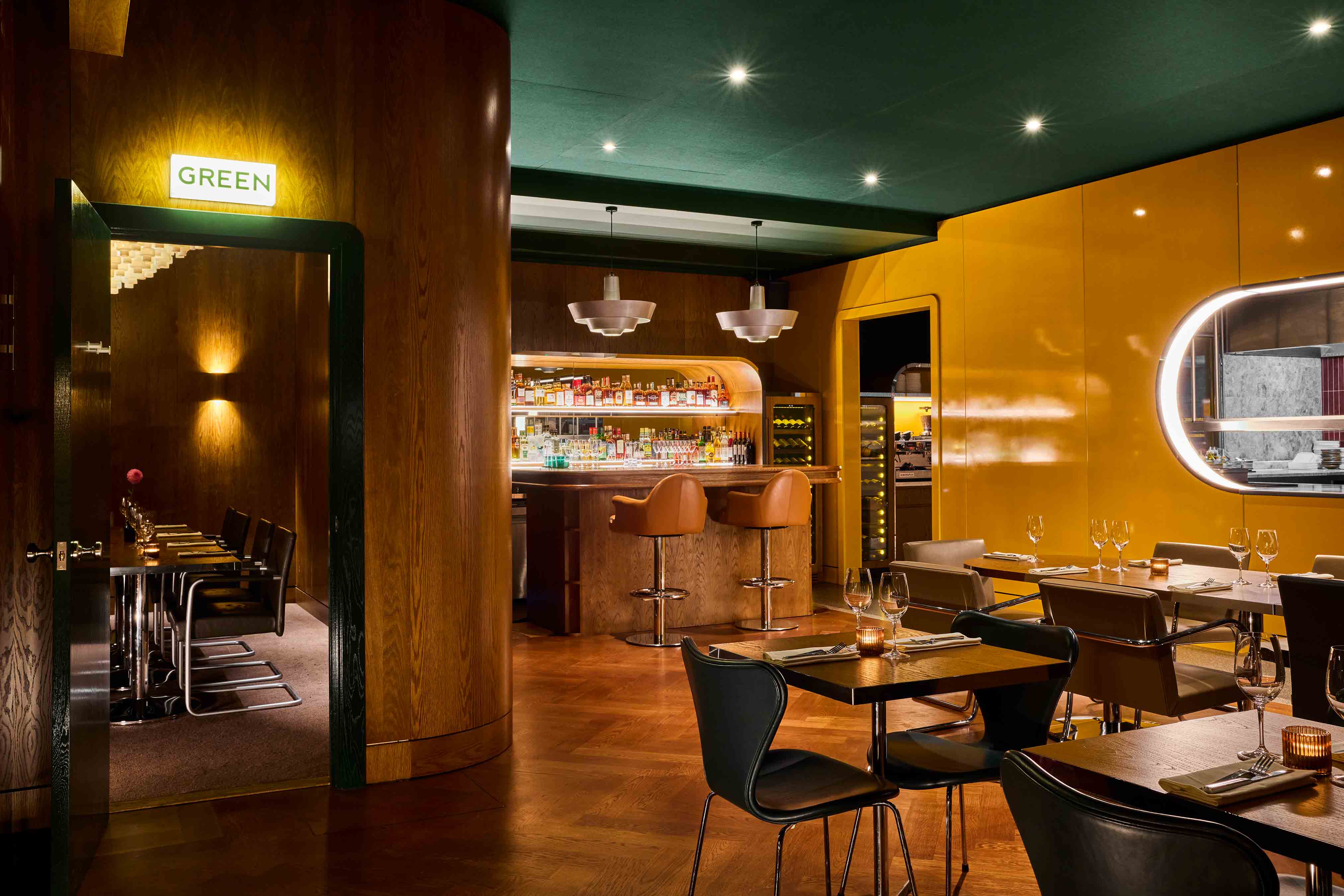 The bar at Motorino, Fitzrovia