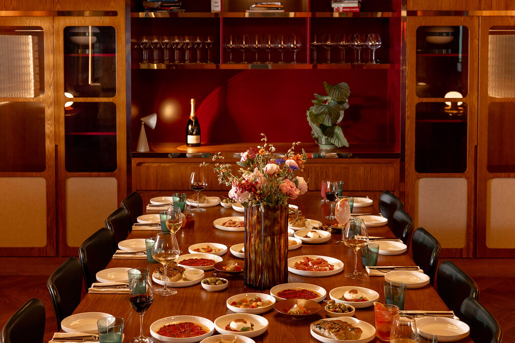 Motorino Restaurant interior